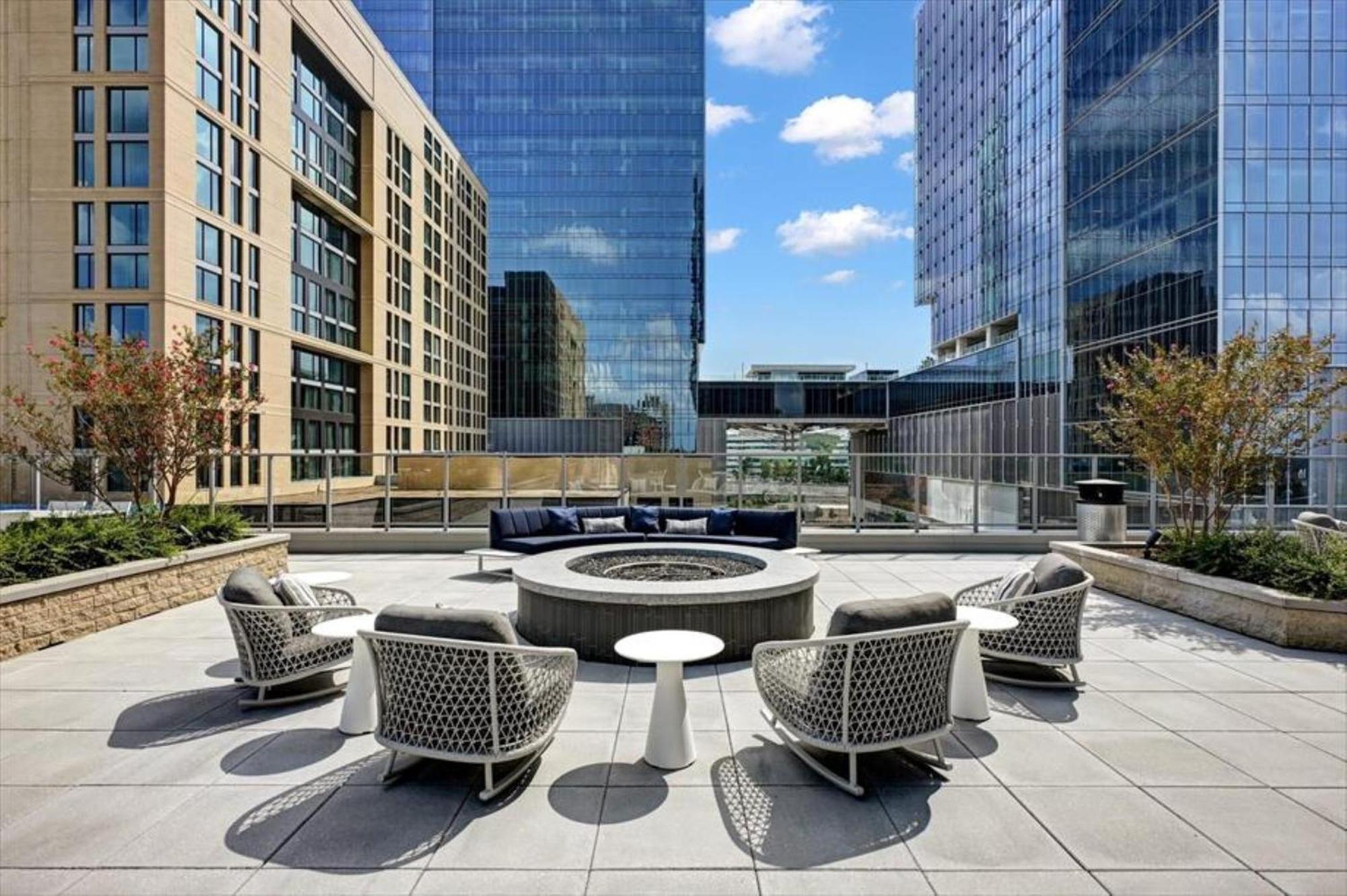 Global Luxury Suites At Town Center Reston Luaran gambar