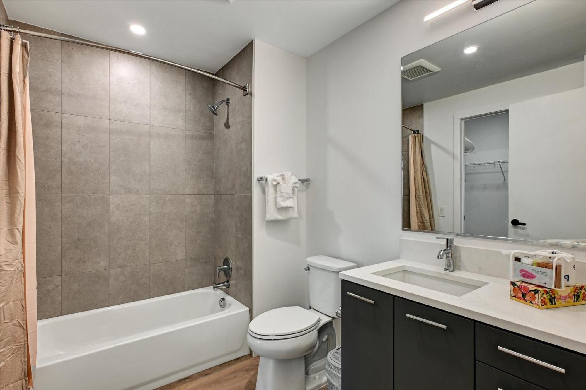 Global Luxury Suites At Town Center Reston Luaran gambar